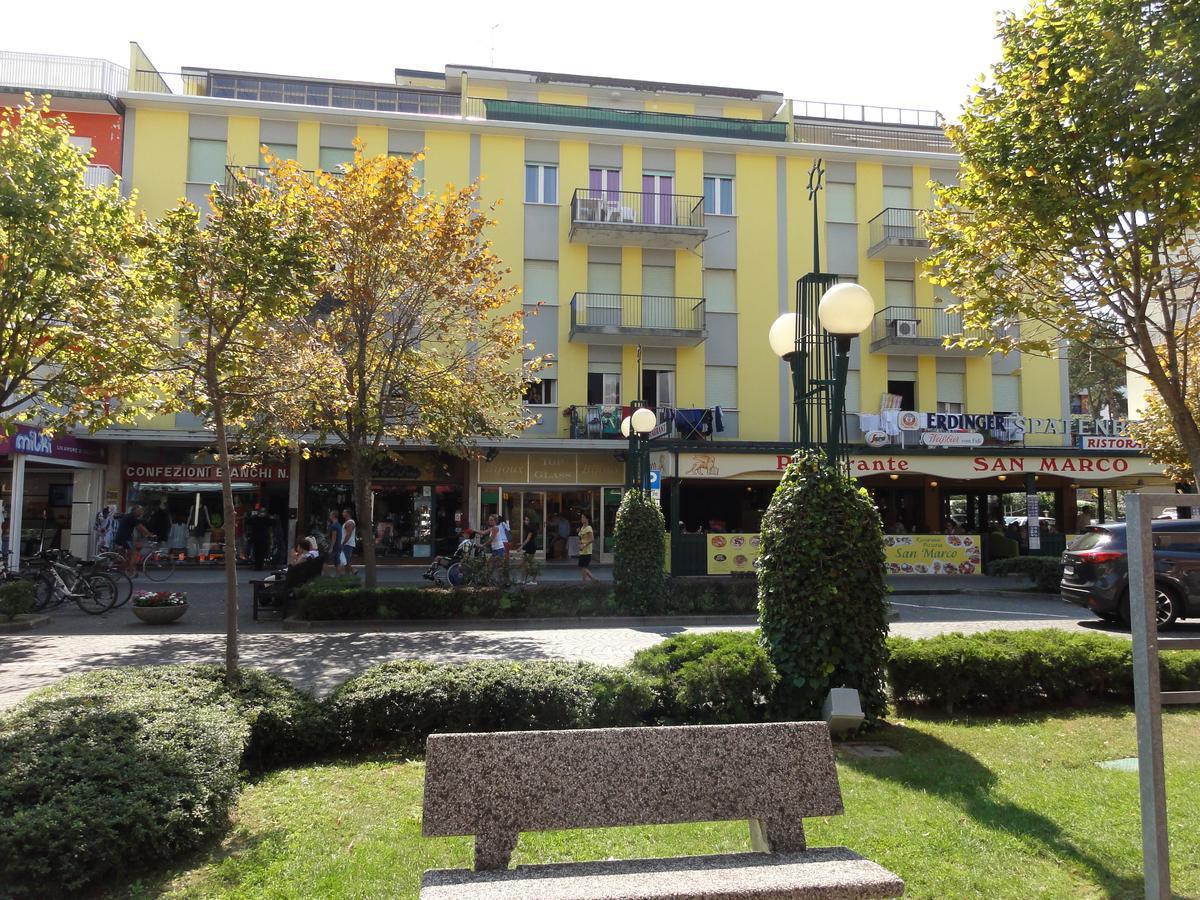 San Marco - Appartamenti Bibione Bagian luar foto